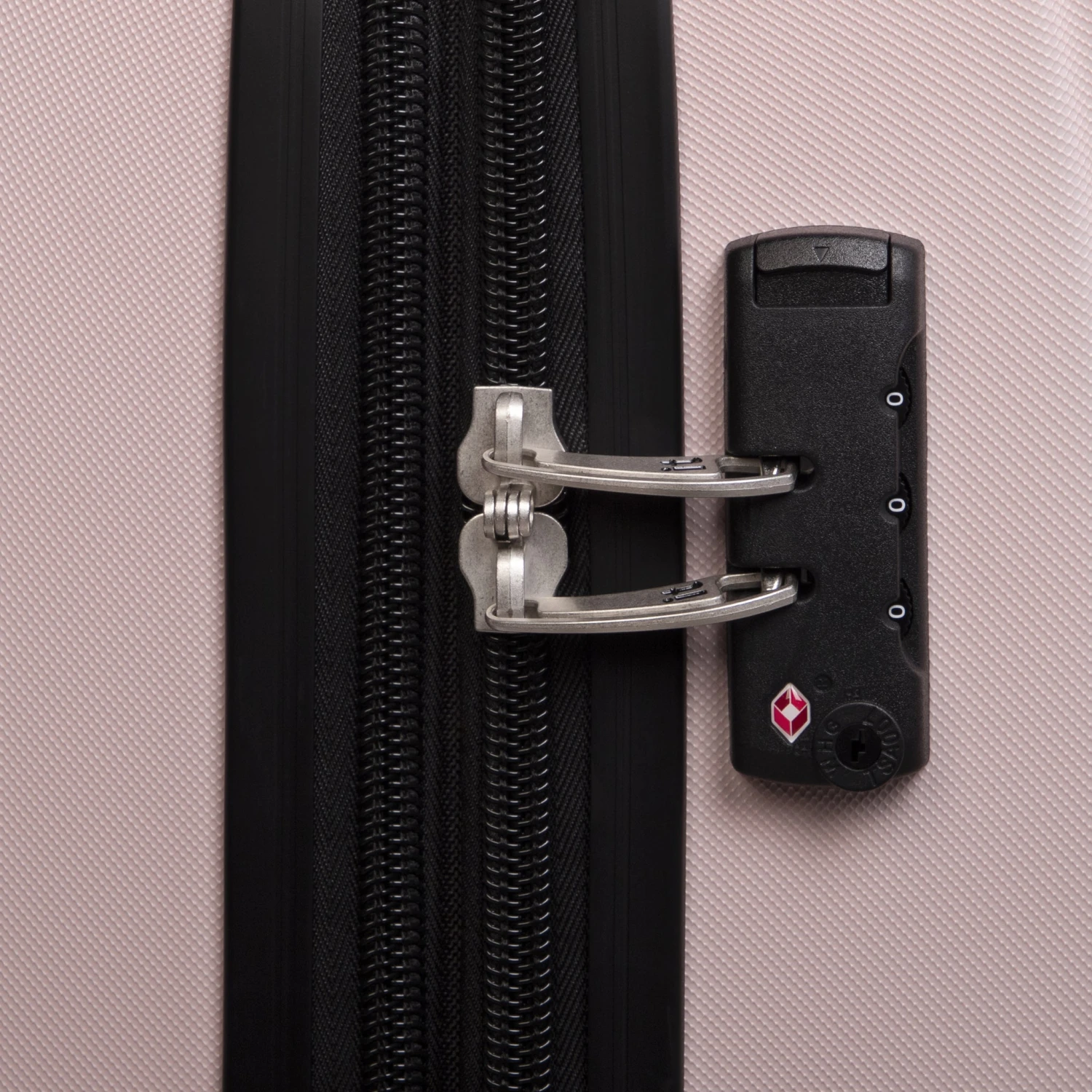 IT Luggage Cushion Lux - Cabin (Prada Pink) 6 IT Luggage Cushion Lux - Cabin (Prada Pink) - Image 4