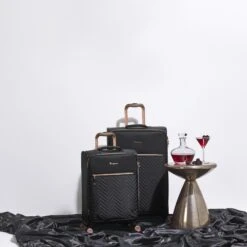 IT Luggage Bewitching - Extra Large (Black) -Travel Bag Store 5 02bc808b 9b3d 47f3 a929 3f09d1f5f4c1