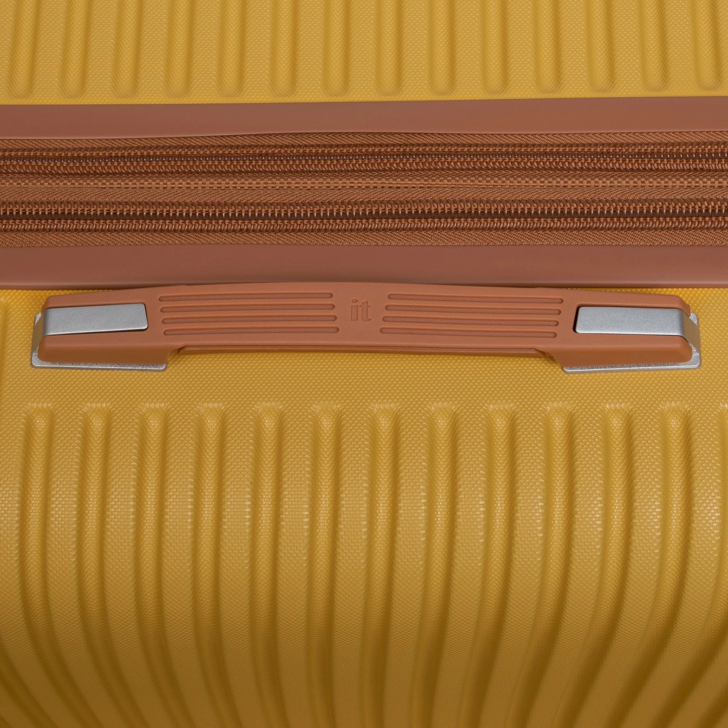 IT Luggage Replicating - 3pc Set (Honeycomb) 12 IT Luggage Replicating - 3pc Set (Honeycomb) - Image 10