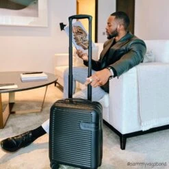 IT Luggage Valiant - Cabin (Black) 11 IT Luggage Valiant - Cabin (Black) -Travel Bag Store sammyvagabond 2a3fd048 1734 4063 9c74 3b5162708526